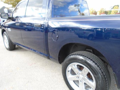 Used 2014 RAM 1500 Express image 12