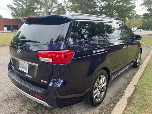 Used 2018 Kia Sedona SX Limited image 5