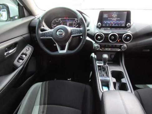 Used 2022 Nissan Sentra SV w/ Trunk Package image 14