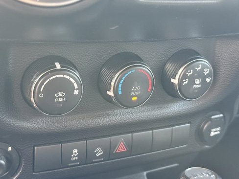 Used 2015 Jeep Wrangler Unlimited Sport image 23
