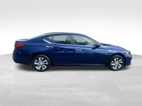 Used 2023 Nissan Altima 2.5 S image 8