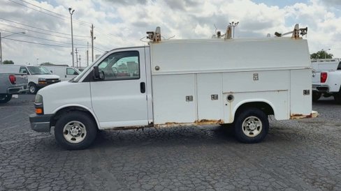 Used 2005 Chevrolet Express 3500 image 5
