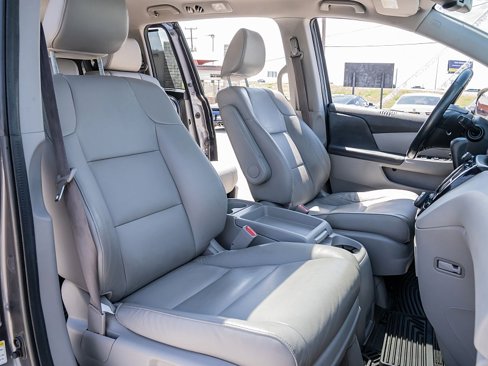 Used 2015 Honda Odyssey EX-L image 18