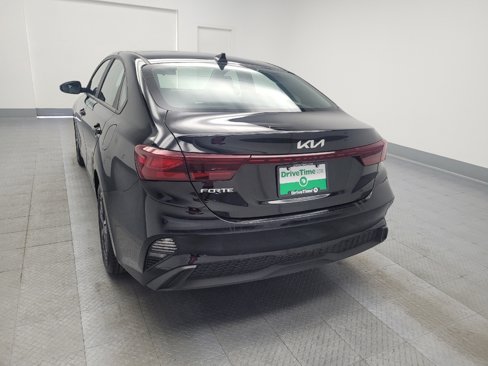 Used 2024 Kia Forte LXS image 6
