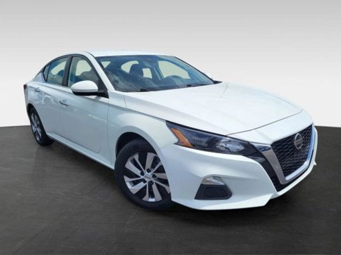 Used 2022 Nissan Altima 2.5 S image 2
