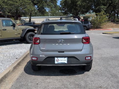 Used 2021 Hyundai Venue SEL image 7