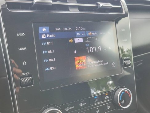 Used 2022 Hyundai Tucson SE image 15