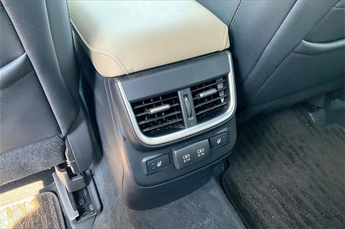 Used 2022 Subaru Outback Limited image 10