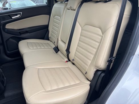 Used 2018 Ford Edge SEL w/ Equipment Group 201A image 17