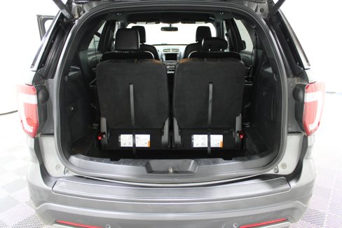 Used 2019 Ford Explorer XLT w/ Equipment Group 202A image 29