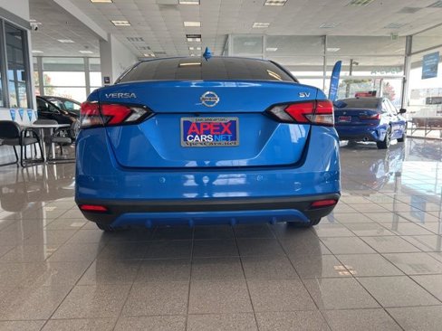 Used 2021 Nissan Versa SV image 9
