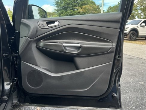 Used 2013 Ford Escape Titanium w/ Parking Technology Pkg image 10