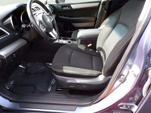 Used 2017 Subaru Outback 2.5i Premium image 10