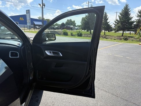 Used 2015 Chevrolet Equinox LT w/ Driver Convenience Package image 18