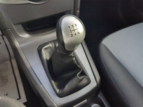 Used 2016 Ford Fiesta S image 22