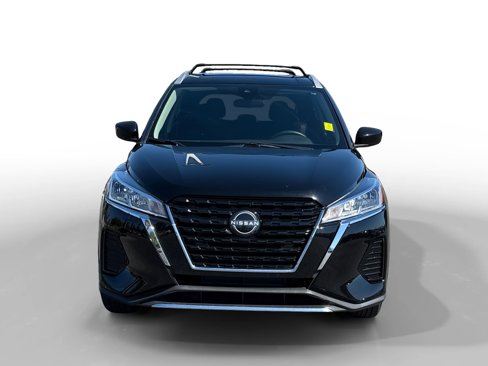 Used 2022 Nissan Kicks SV image 8