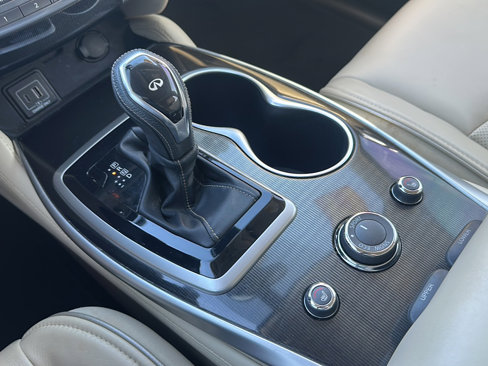 Used 2019 INFINITI QX60 Luxe w/ Essential Package image 37