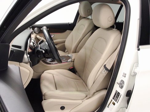 Used 2020 Mercedes-Benz GLC 300 4MATIC image 19