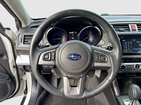 Used 2017 Subaru Outback 2.5i Premium image 9