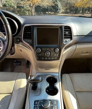 Used 2015 Jeep Grand Cherokee Overland image 10