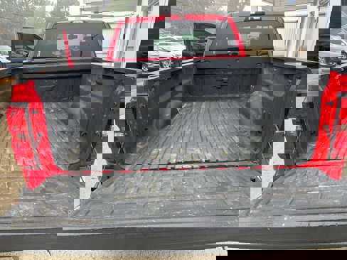 Used 2017 Chevrolet Silverado 1500 LT image 32