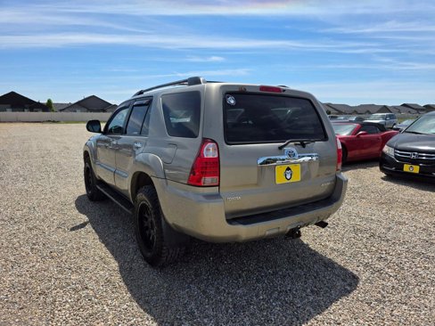 Used 2008 Toyota 4Runner SR5 image 7