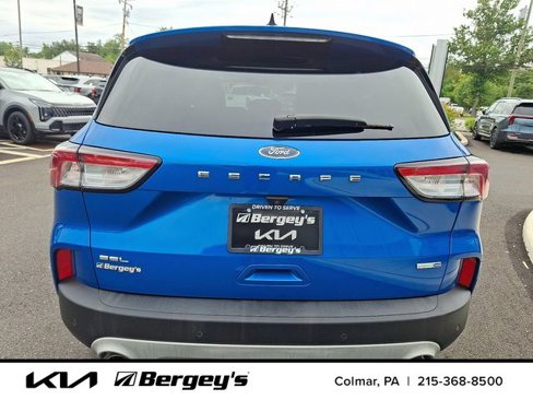 Used 2020 Ford Escape SEL image 5