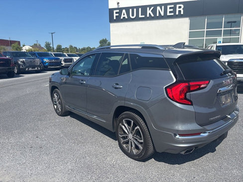 Used 2019 GMC Terrain Denali w/ Advanced Safety Package image 7