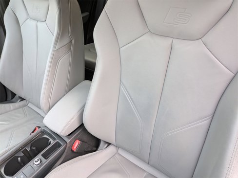 Used 2021 Audi Q3 2.0T Premium Plus w/ Premium Plus Package image 16