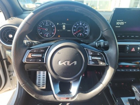 Used 2023 Kia Forte GT-Line w/ GT-Line Premium Package image 15