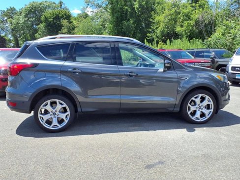 Used 2019 Ford Escape Titanium image 6