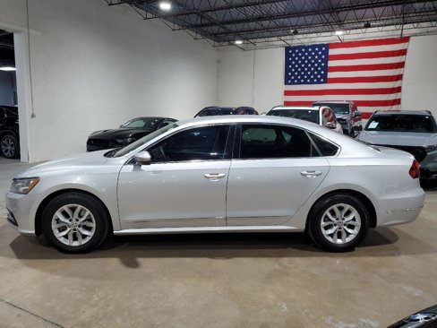 Used 2017 Volkswagen Passat 1.8T S image 13