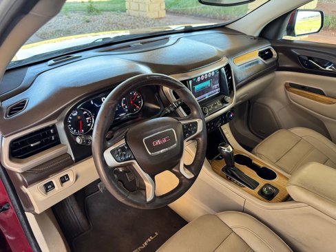 Used 2017 GMC Acadia Denali w/ Technology Package image 12