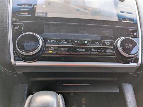 Used 2018 Subaru Outback 2.5i Limited image 16