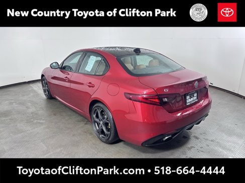Used 2019 Alfa Romeo Giulia Ti Sport w/ Quick Order Package 22S Sport image 5