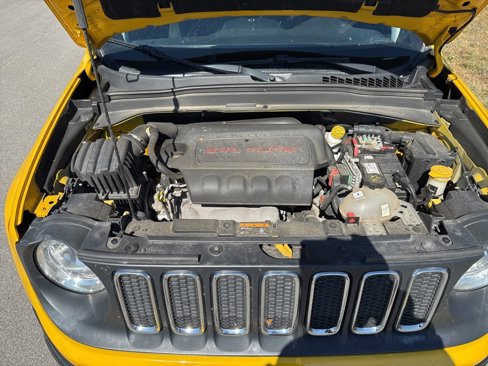 Used 2018 Jeep Renegade Latitude w/ Trailer Tow Group image 13