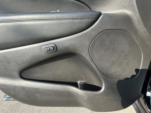 Used 2019 Jeep Grand Cherokee Limited image 25