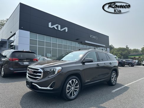 Used 2020 GMC Terrain SLT w/ Preferred Package image 1