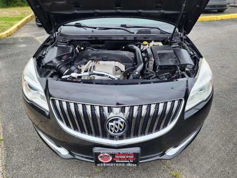 Used 2016 Buick Regal image 9
