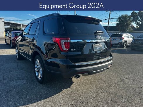 Used 2018 Ford Explorer XLT w/ Equipment Group 202A image 3
