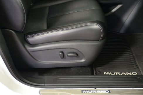 Used 2018 Nissan Murano SL w/ Midnight Edition Package image 10