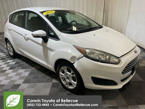 Used 2014 Ford Fiesta SE image 1