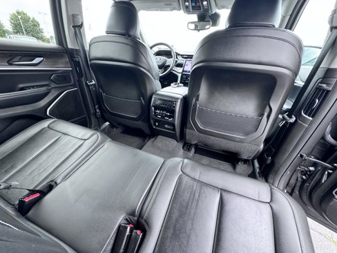 Certified 2022 Jeep Grand Cherokee L Limited image 17
