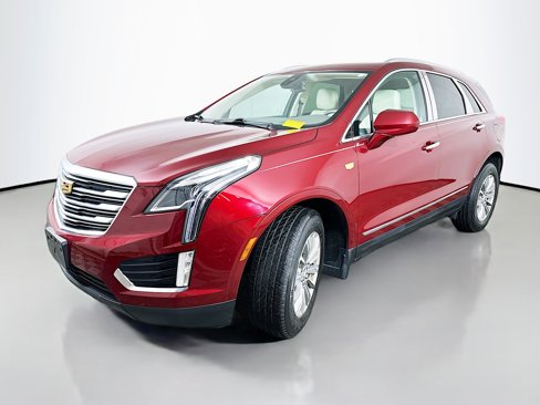 Used 2017 Cadillac XT5 Luxury w/ Driver Awareness Package image 3