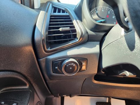 Used 2021 Ford EcoSport SE w/ SE Convenience Package image 26