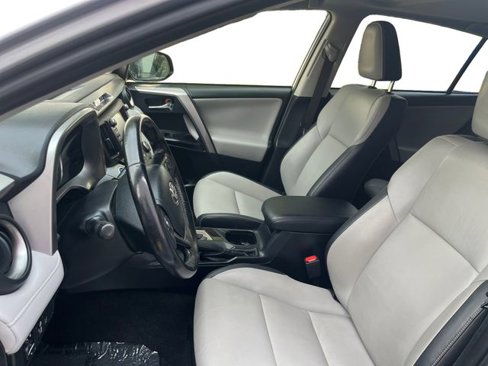 Used 2017 Toyota RAV4 Limited image 9