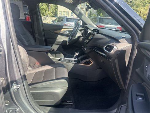 Used 2021 Chevrolet TrailBlazer ACTIV w/ Technology Package image 27