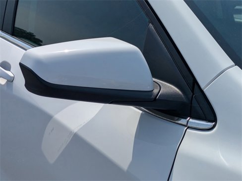 Used 2024 Chevrolet Equinox LT image 11