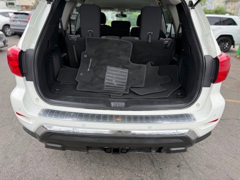 Used 2017 Nissan Pathfinder SV w/ Trailer Tow Package image 11