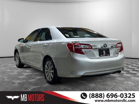 Used 2014 Toyota Camry XLE image 8